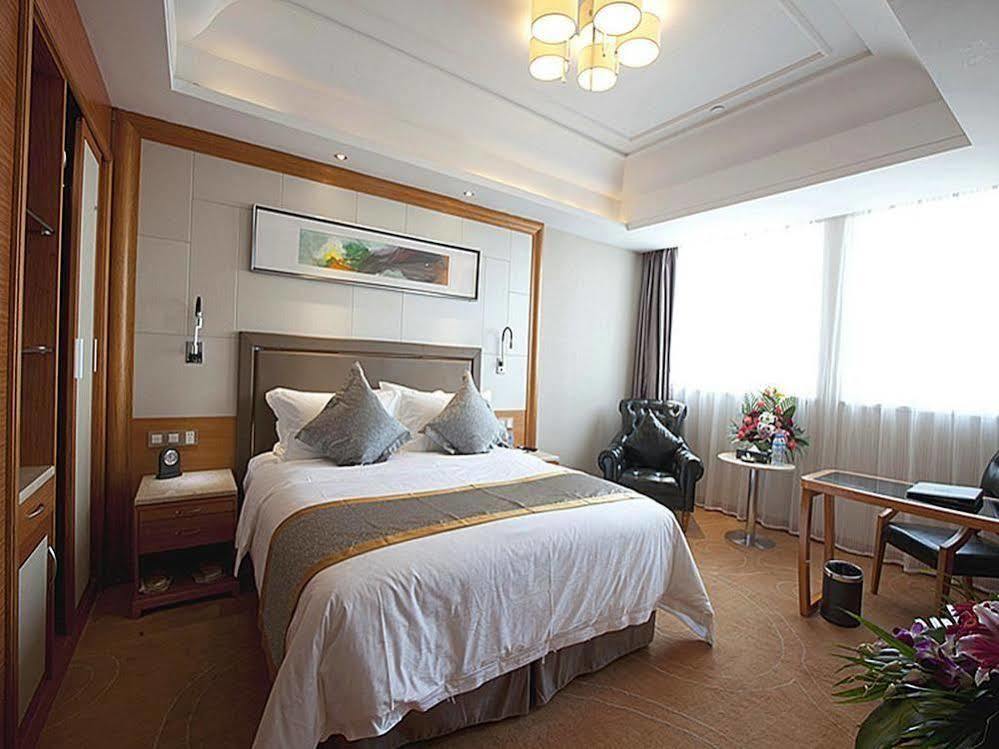 Friend Hotel Шанхай Стая снимка