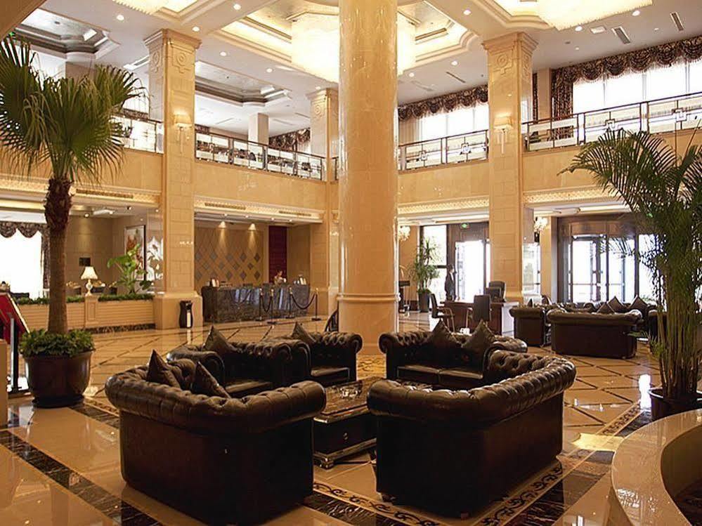 Friend Hotel Шанхай Интериор снимка