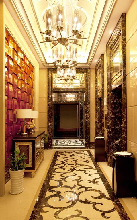 Friend Hotel Шанхай Екстериор снимка